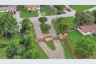 209 Familia Court, Azle, TX 76020 - Photo 13