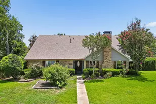 1802 Longmont Pl, Richardson, TX 75081 - Photo 1