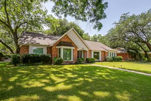 2910 Glasgow Dr, Arlington, TX 76015 - Photo 3