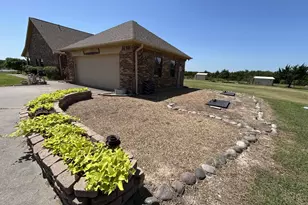 5562 County Rd 1037, Celeste, TX 75423 - Photo 27