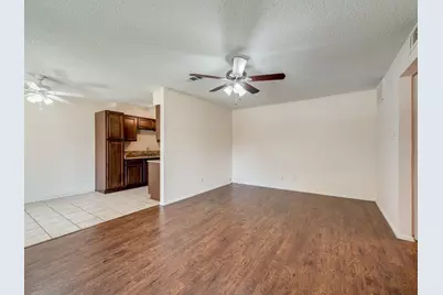 632 Timberline Drive, Hurst, TX 76053 - Photo 5