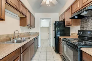 632 Timberline Dr, Hurst, TX 76053 - Photo 9
