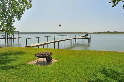 130 Marina View Court, Weatherford, TX 76087 - Photo 3