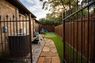 7603 Douglas Ln, North Richland Hills, TX 76182 - Photo 31