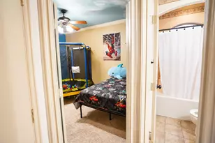 7603 Douglas Ln, North Richland Hills, TX 76182 - Photo 9