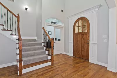 6208 Riverview Circle, Fort Worth, TX 76112 - Photo 5