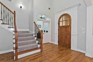 6208 Riverview Cir, Fort Worth, TX 76112 - Photo 5