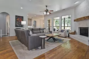 6208 Riverview Cir, Fort Worth, TX 76112 - Photo 11