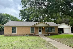 3539 Kingsbury Ave, Richland Hills, TX 76118 - Photo 1