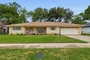 809 Donna Dr, Hurst, TX 76053 - Photo 1