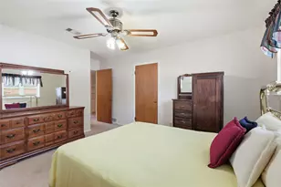 809 Donna Dr, Hurst, TX 76053 - Photo 29