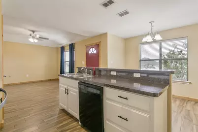 608 Mesquite Drive, Rio Vista, TX 76093 - Photo 7
