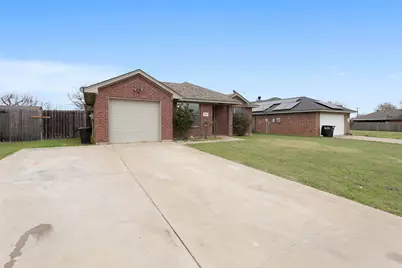 608 Mesquite Drive, Rio Vista, TX 76093 - Photo 3