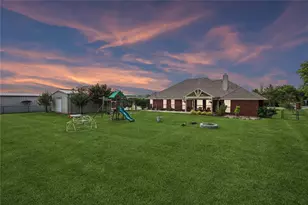 11211 S Emerald Ranch Ln, Forney, TX 75126 - Photo 3