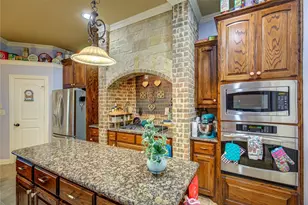 1066 Canyon Lake Rd, Wills Point, TX 75169 - Photo 5
