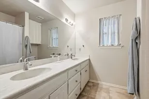 6007 Forestcreek Ct, Arlington, TX 76016 - Photo 33
