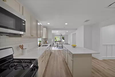 2742 Burlington Boulevard, Dallas, TX 75211 - Photo 5