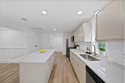 2742 Burlington Boulevard, Dallas, TX 75211 - Photo 9