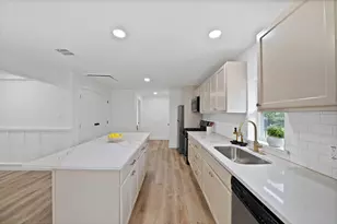 2742 Burlington Blvd, Dallas, TX 75211 - Photo 9