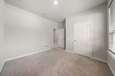 913 Sayle, Greenville, TX 75401 - Photo 31
