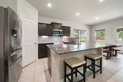 913 Sayle, Greenville, TX 75401 - Photo 13
