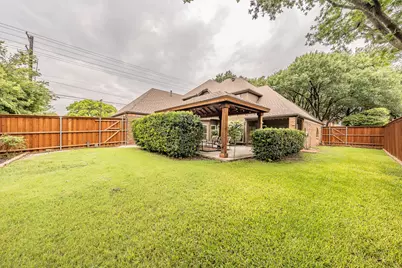 2002 Diamond Oaks Drive, Garland, TX 75044 - Photo 37