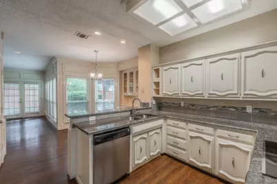 2002 Diamond Oaks Drive, Garland, TX 75044 - Photo 9
