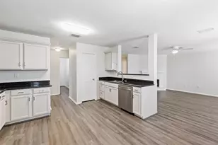 5073 Village Stone Ct, Fort Worth, TX 76179 - Photo 7