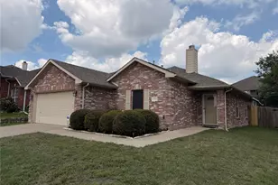 6744 Geyser Trail, Watauga, TX 76137 - Photo 3