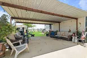 5909 Black Springs Ln, Joshua, TX 76058 - Photo 5