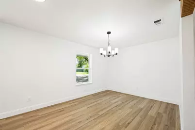 1113 Heather Court, Benbrook, TX 76126 - Photo 5