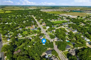 911 E Marvin Ave, Waxahachie, TX 75165 - Photo 29