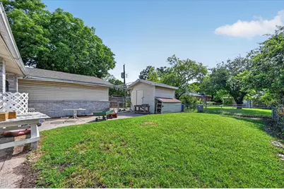 2524 N Saint Augustine Drive, Dallas, TX 75227 - Photo 21