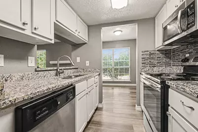 3645 W Northgate Drive #201, Irving, TX 75062 - Photo 11