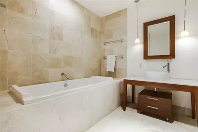 2200 Victory Avenue #707, Dallas, TX 75219 - Photo 17