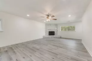 505 W Linden St, Ennis, TX 75119 - Photo 7