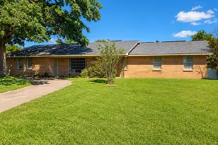 1081 Wright St, Terrell, TX 75160 - Photo 1