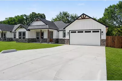 113 Dennis Drive, Azle, TX 76020 - Photo 3