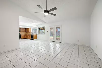 2511 Via Avenida, Carrollton, TX 75006 - Photo 3