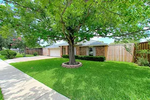 2511 Via Avenida, Carrollton, TX 75006 - Photo 7