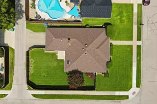 2001 Espinosa Dr, Carrollton, TX 75010 - Photo 29