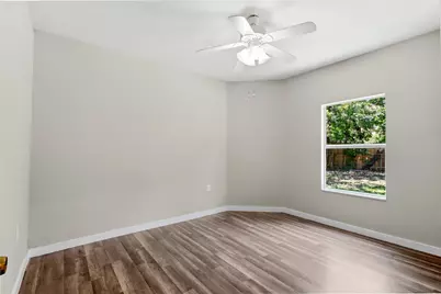 305 Hensley Drive, Grand Prairie, TX 75050 - Photo 17