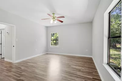 305 Hensley Drive, Grand Prairie, TX 75050 - Photo 21