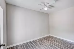 305 Hensley Dr, Grand Prairie, TX 75050 - Photo 11