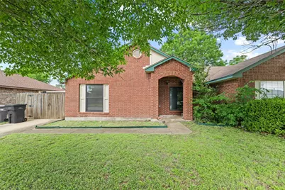 734 Lemons Street, Cedar Hill, TX 75104 - Photo 1