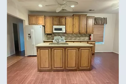 3210 E Lake Road, Abilene, TX 79601 - Photo 9