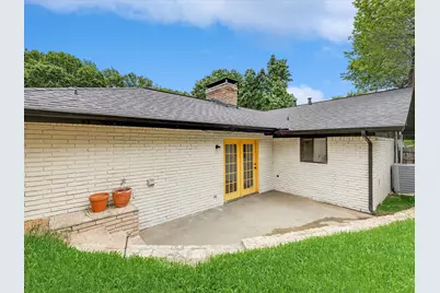 10039 Shadyview Drive, Dallas, TX 75238 - Photo 19