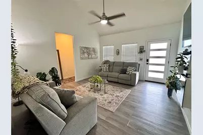 703 Perry Avenue, Waxahachie, TX 75165 - Photo 3