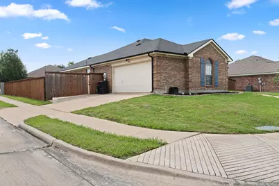 1306 Beacon Hill Drive, Midlothian, TX 76065 - Photo 3