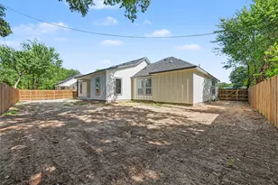 115 Dennis Dr, Azle, TX 76020 - Photo 29